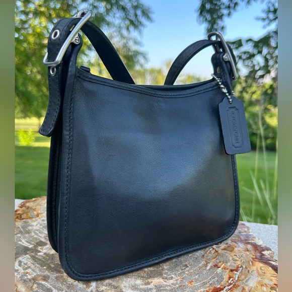 Vintage COACH Small Janice Legacy Black Leather Crossbody 6610 EUC - Picture 1 of 16